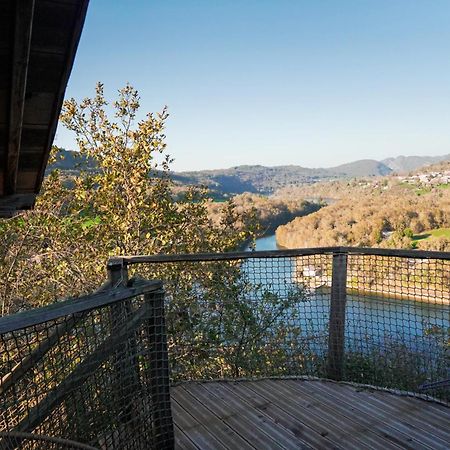 Cabanes Et Lodges Du Belvedere Serrieres-sur-Ain Экстерьер фото