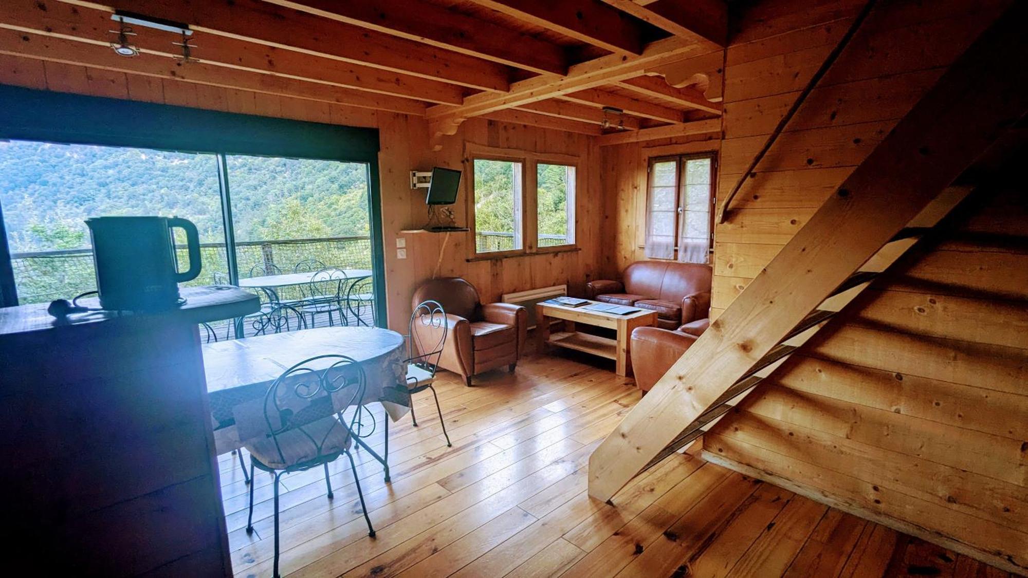 Cabanes Et Lodges Du Belvedere Serrieres-sur-Ain Экстерьер фото