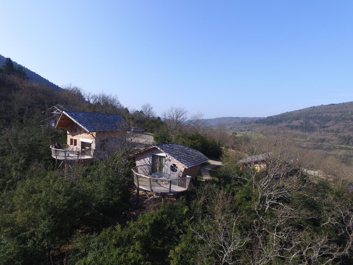Cabanes Et Lodges Du Belvedere Serrieres-sur-Ain Экстерьер фото
